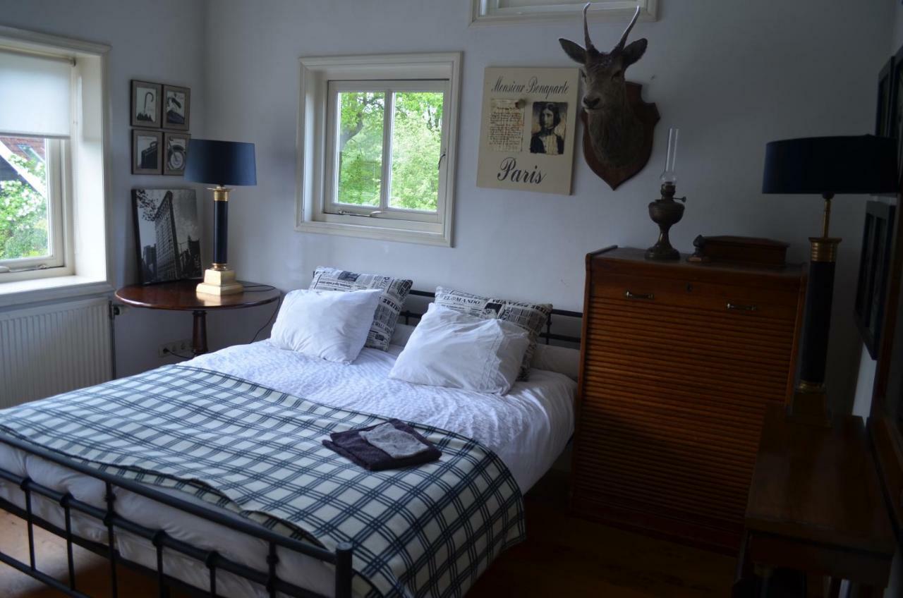 Bij Janneke Bed & Breakfast Sleeuwijk Bagian luar foto